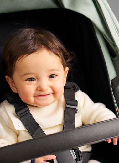 ベビーカーの赤ちゃん